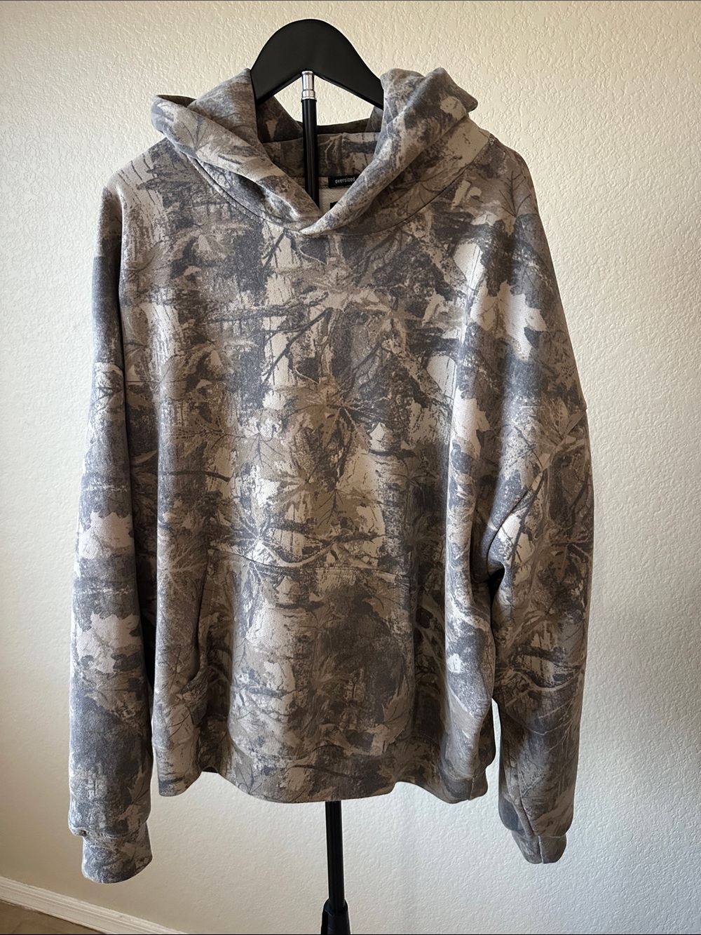 RSQ Men's Gray Camouflage Hoodie Pullover